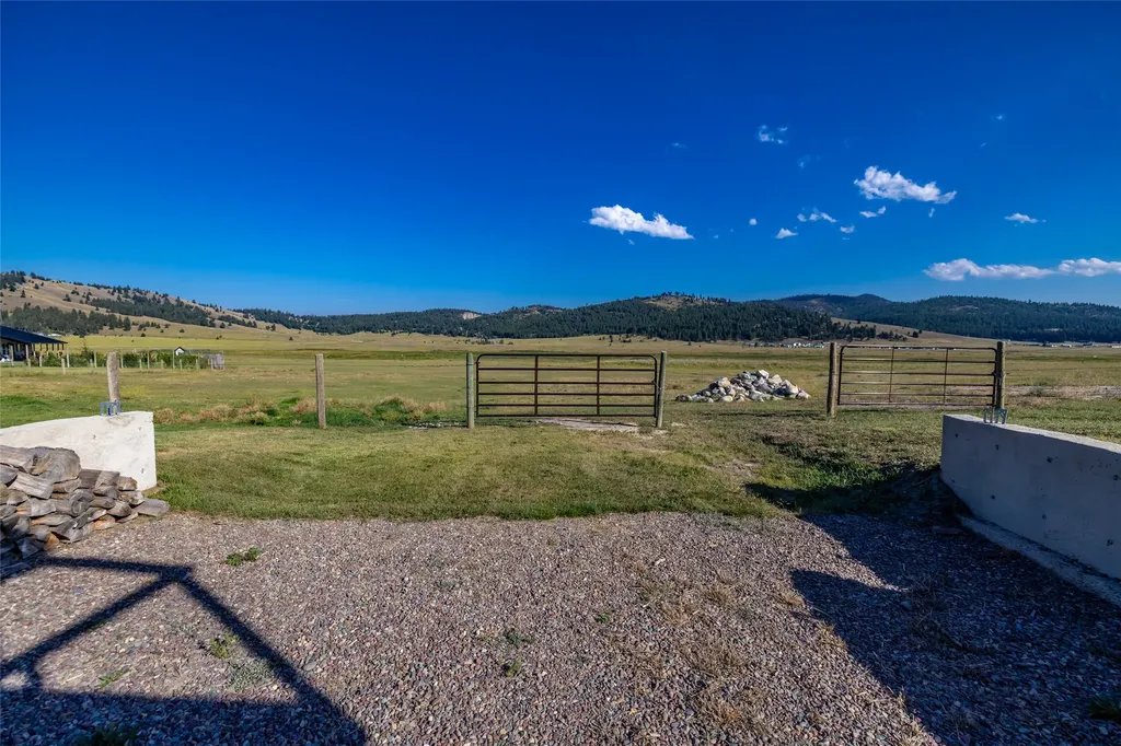 192 Gray Lane Kalispell MT 59901