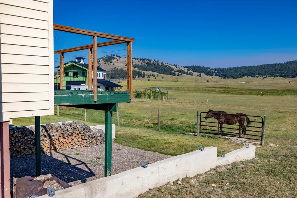 192 Gray Lane Kalispell MT 59901