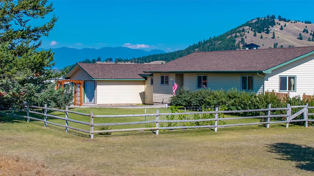 192 Gray Lane Kalispell MT 59901