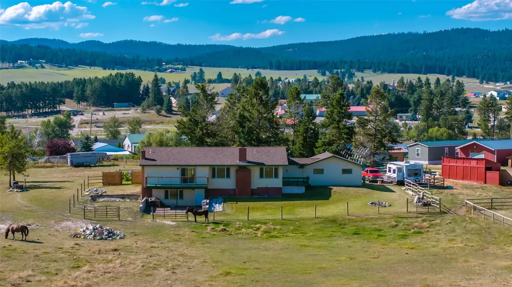 192 Gray Lane Kalispell MT 59901