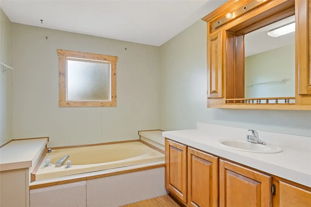 2736 Iroquois Trail Victor MT 59875