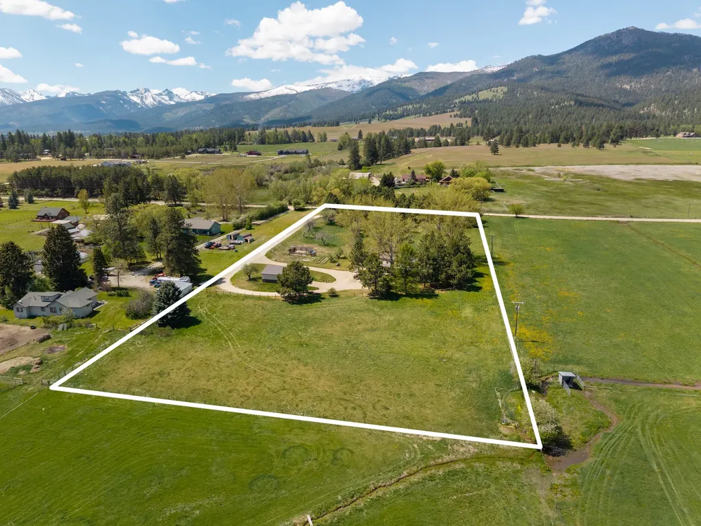 2736 Iroquois Trail Victor MT 59875