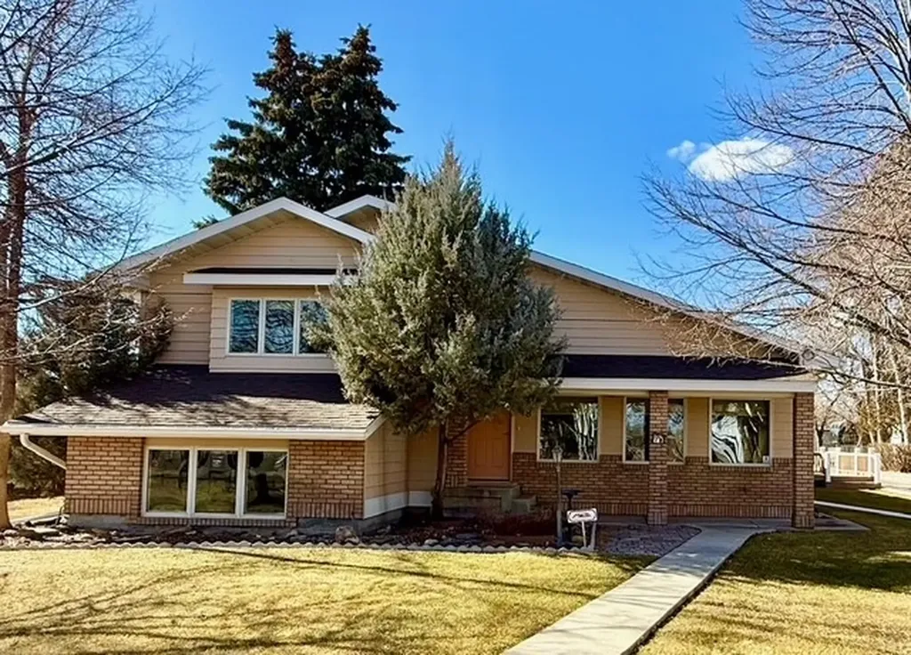 18 24th Street SW Great Falls MT 59404