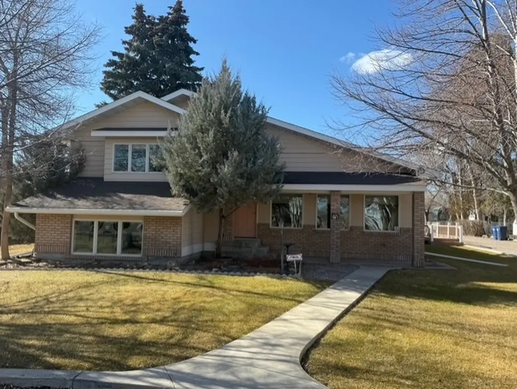 18 24th Street SW Great Falls MT 59404
