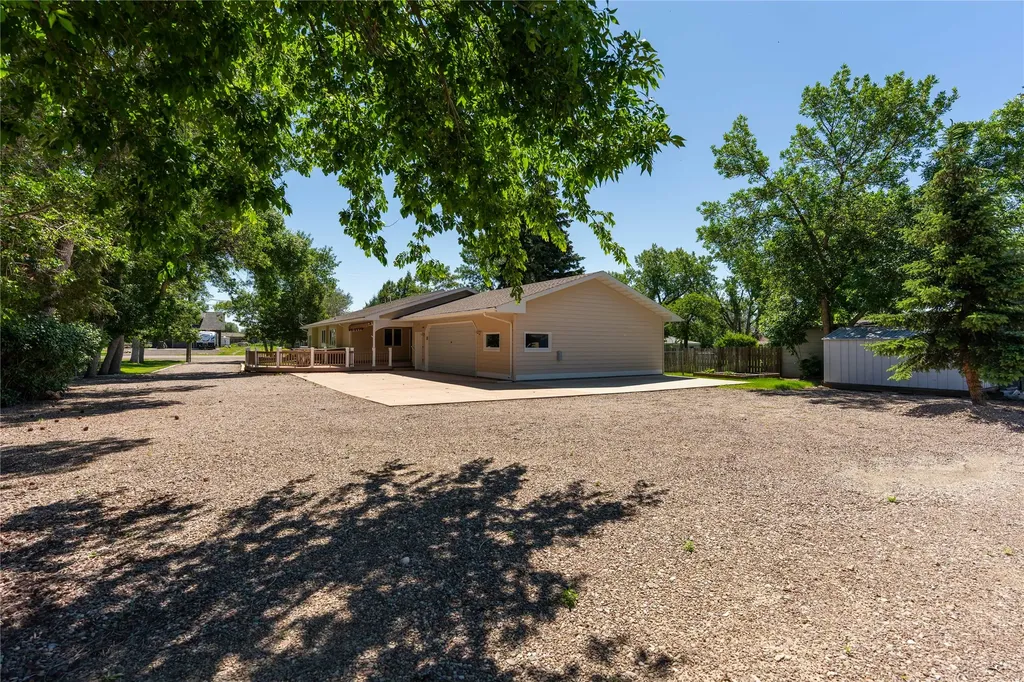 18 24th Street SW Great Falls MT 59404