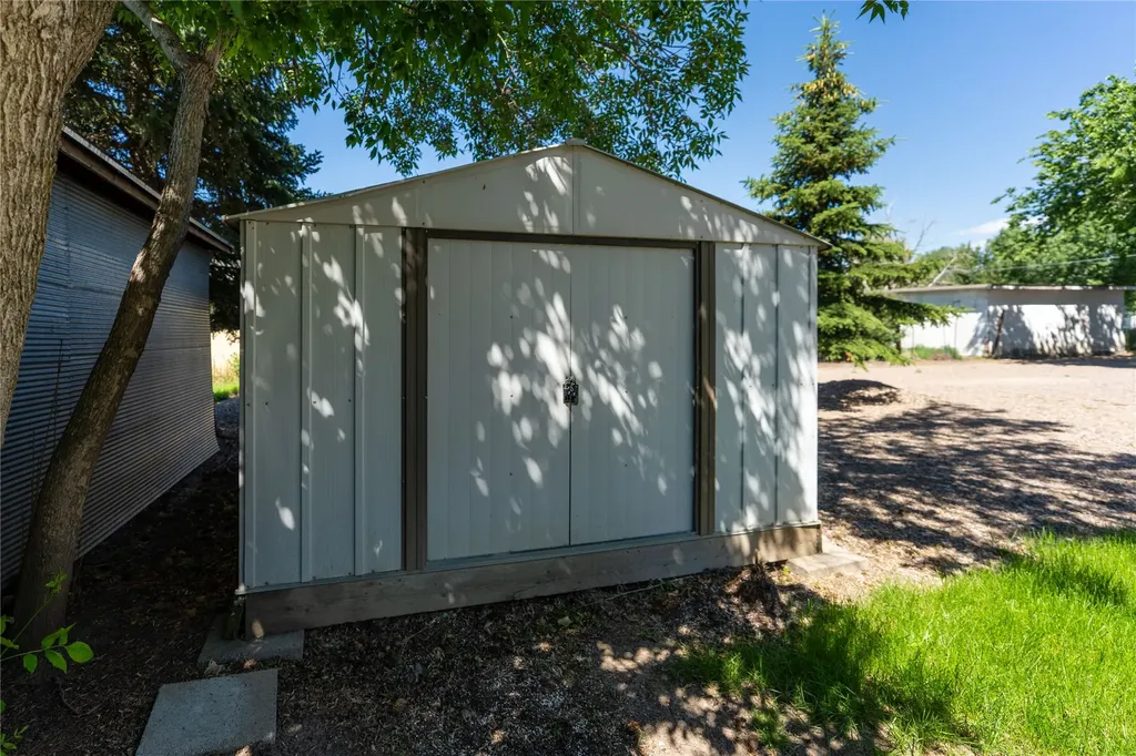 18 24th Street SW Great Falls MT 59404