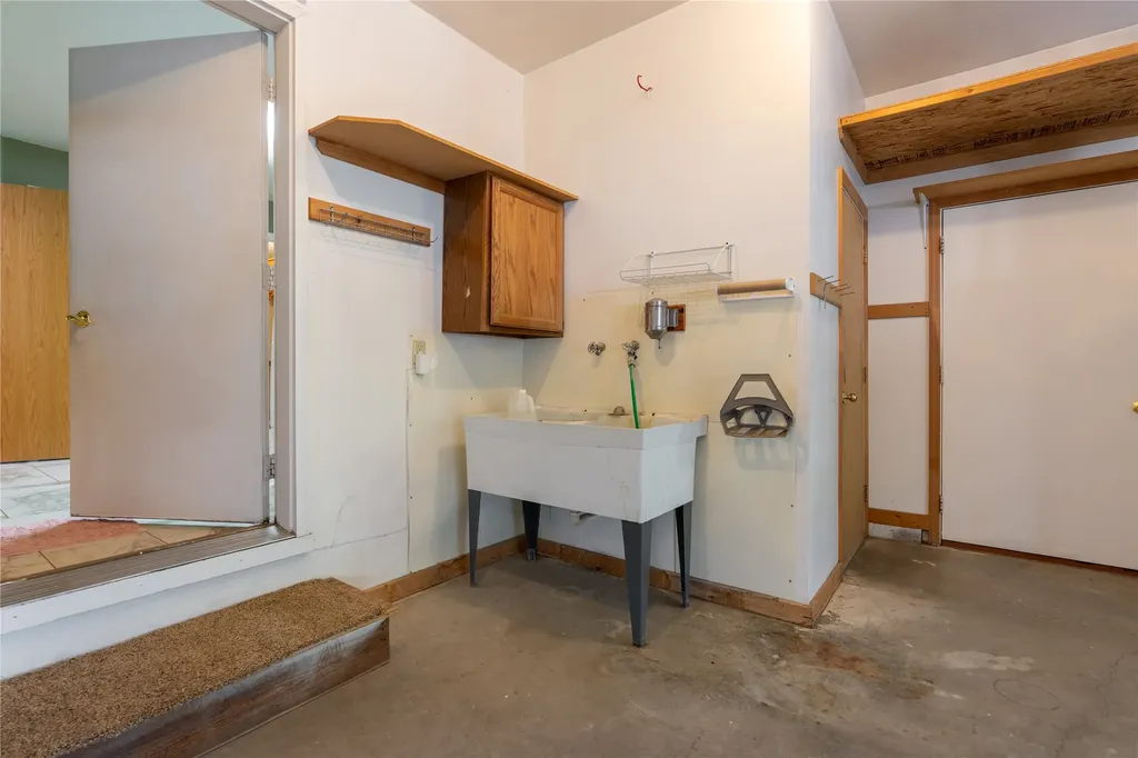 18 24th Street SW Great Falls MT 59404