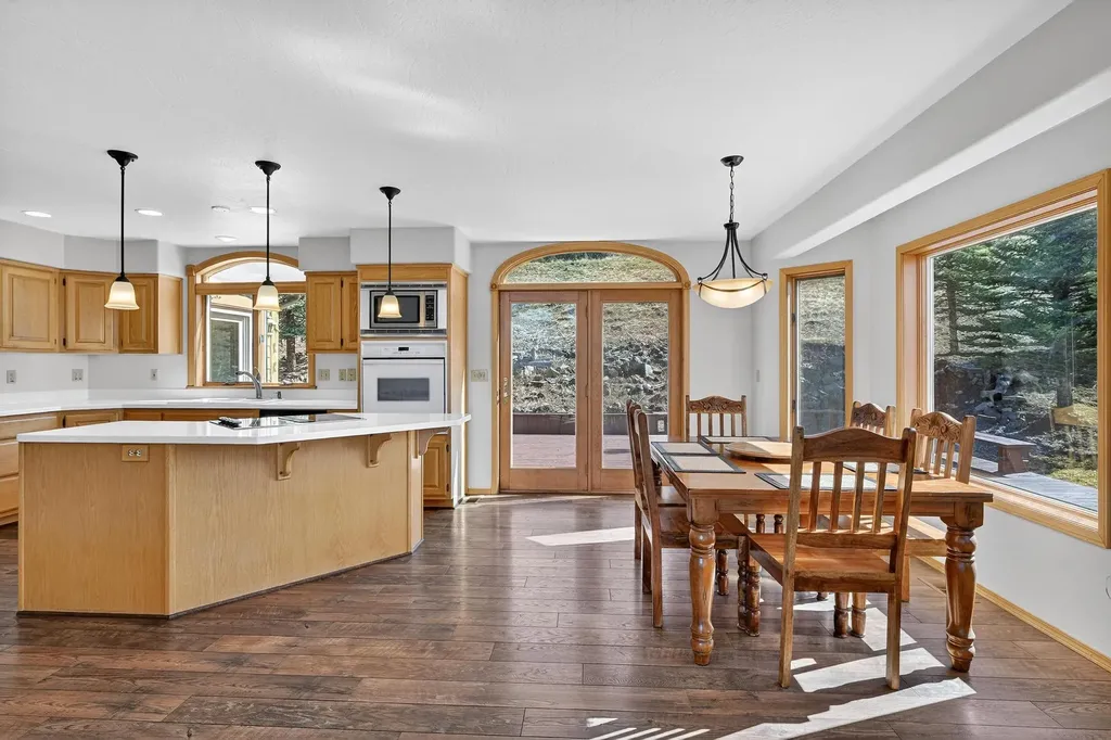100 Mountain Circle Eureka MT 59917