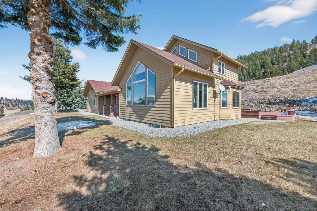 100 Mountain Circle Eureka MT 59917