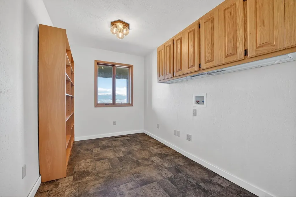 100 Mountain Circle Eureka MT 59917