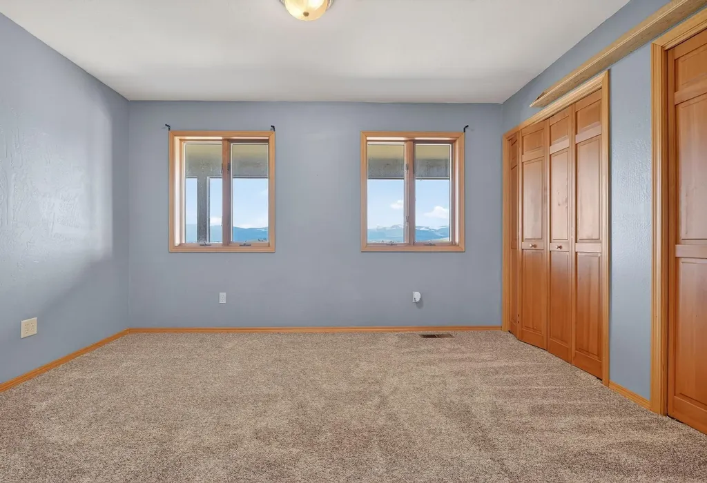 100 Mountain Circle Eureka MT 59917