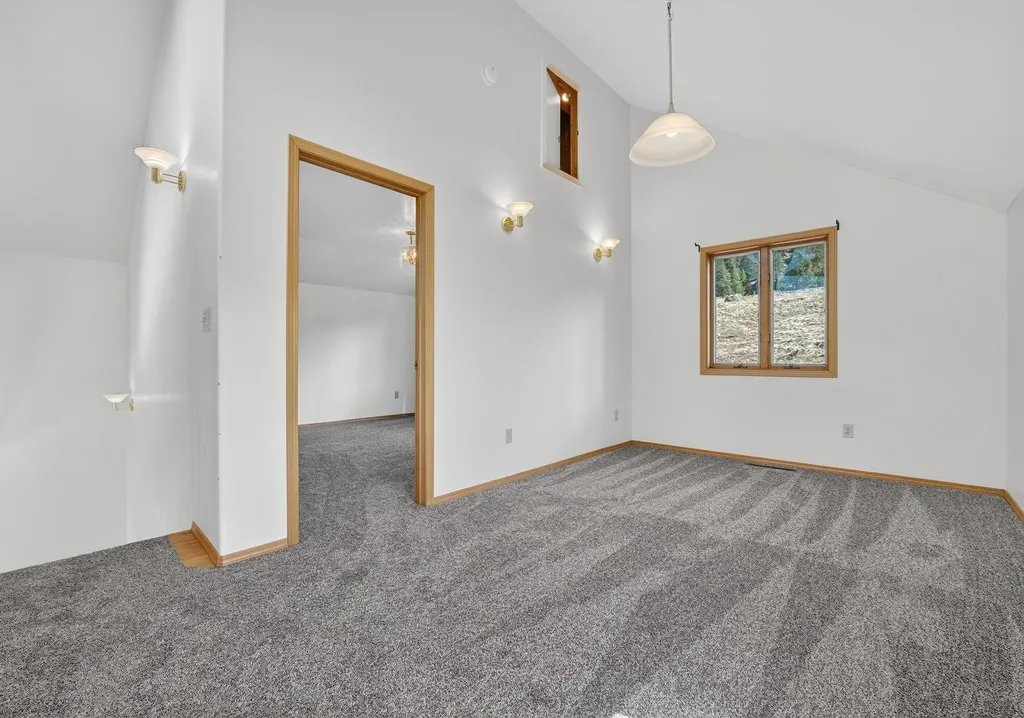 100 Mountain Circle Eureka MT 59917