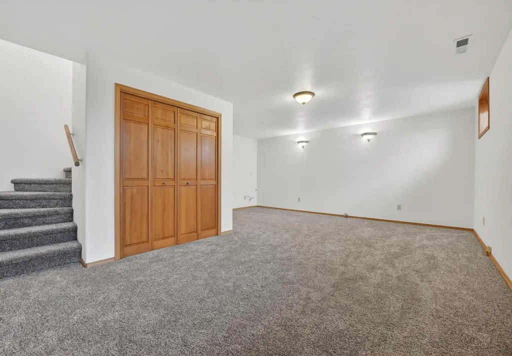 100 Mountain Circle Eureka MT 59917