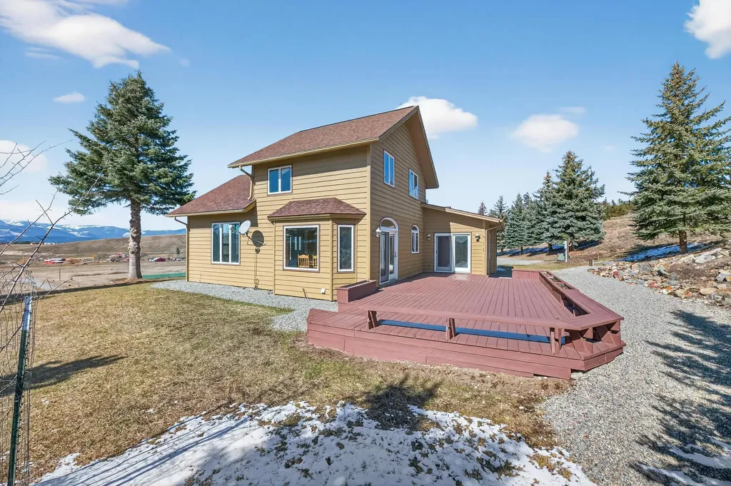 100 Mountain Circle Eureka MT 59917