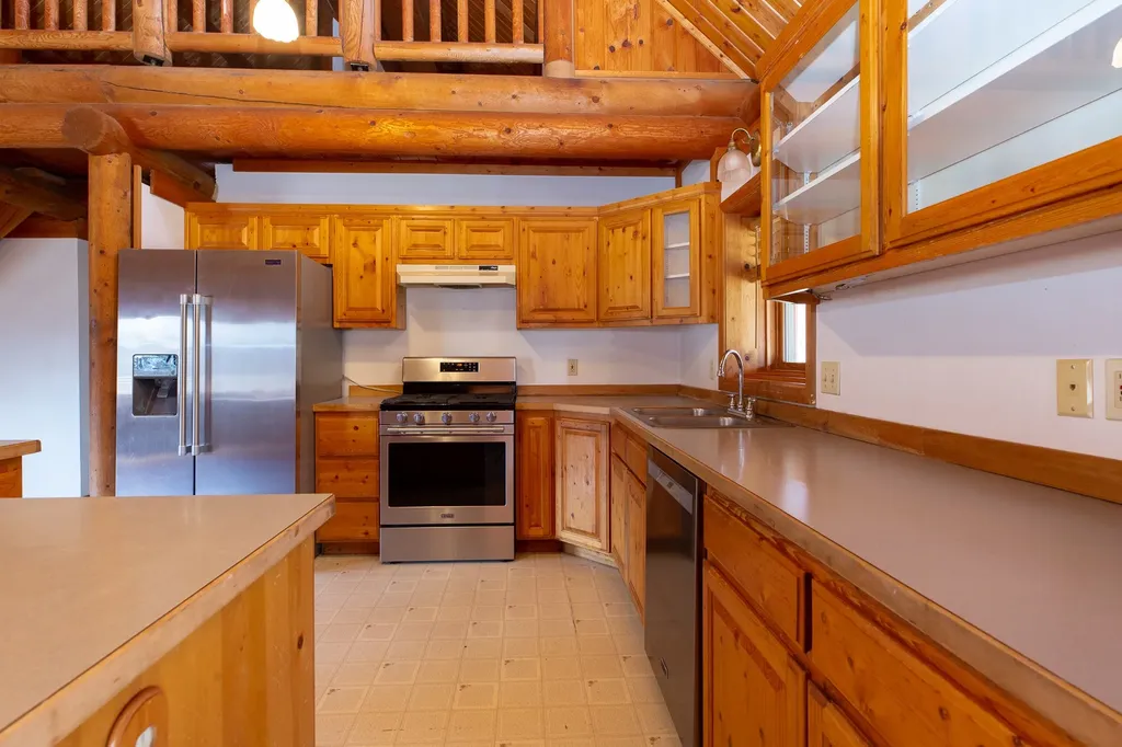 21410 Five Wounds Way Florence MT 59833
