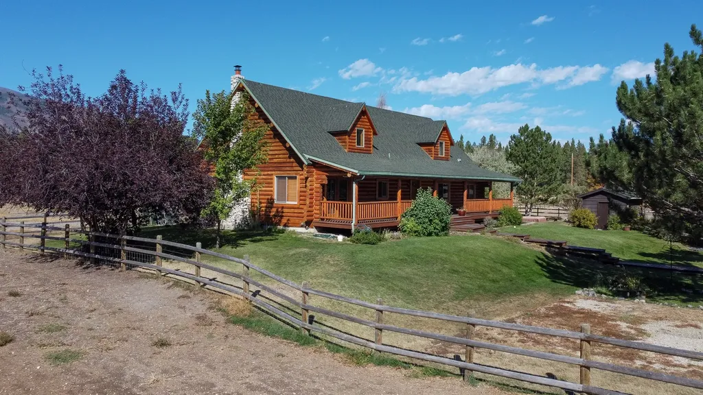 21410 Five Wounds Way Florence MT 59833