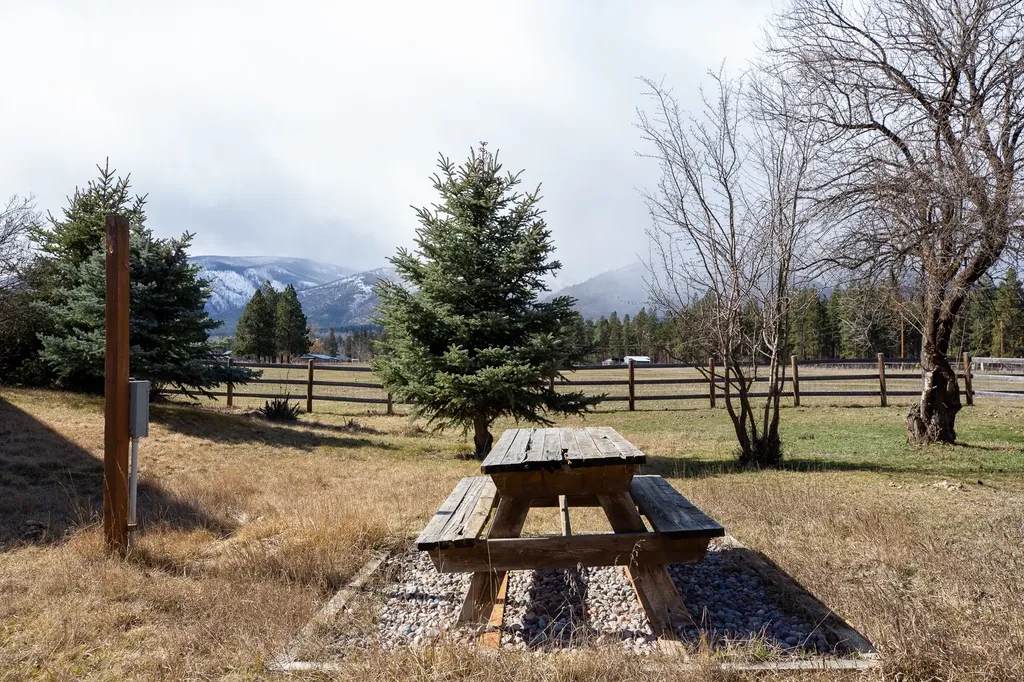 21410 Five Wounds Way Florence MT 59833