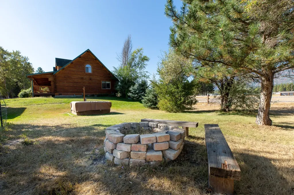 21410 Five Wounds Way Florence MT 59833