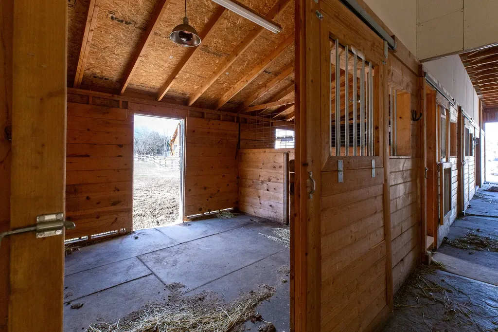 21410 Five Wounds Way Florence MT 59833
