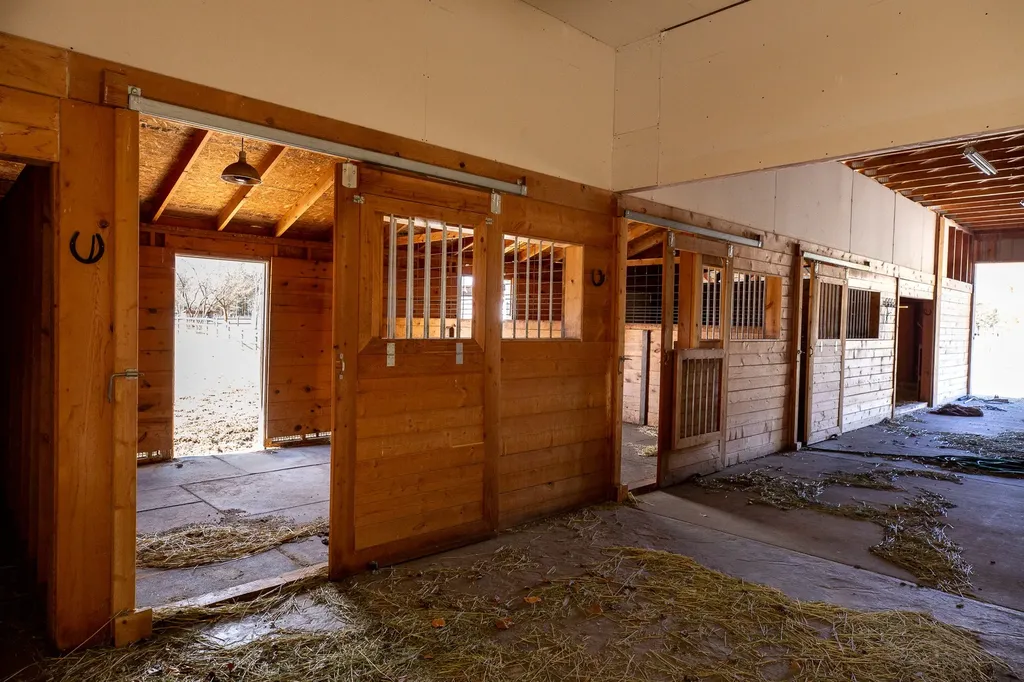21410 Five Wounds Way Florence MT 59833