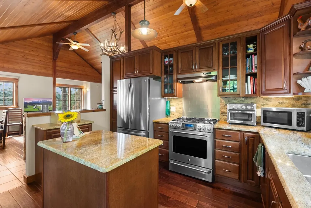 14980 Mt Highway 35 Bigfork MT 59911