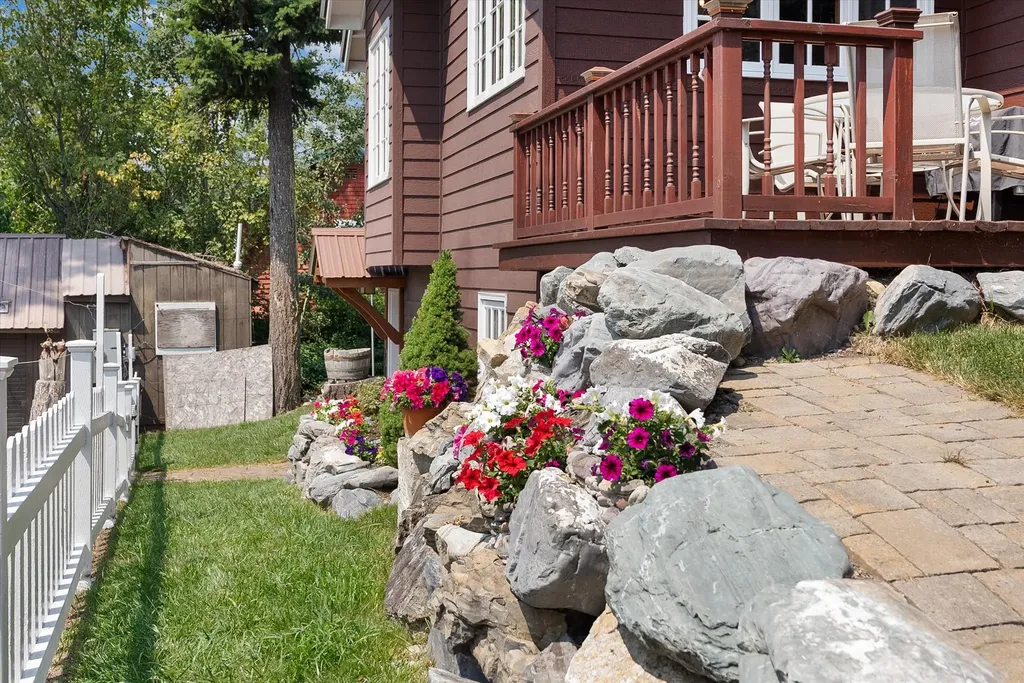 14980 Mt Highway 35 Bigfork MT 59911