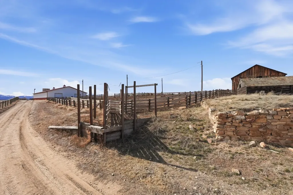 283 Cummoch Drive Deer Lodge MT 59722