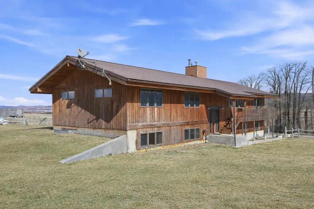 283 Cummoch Drive Deer Lodge MT 59722