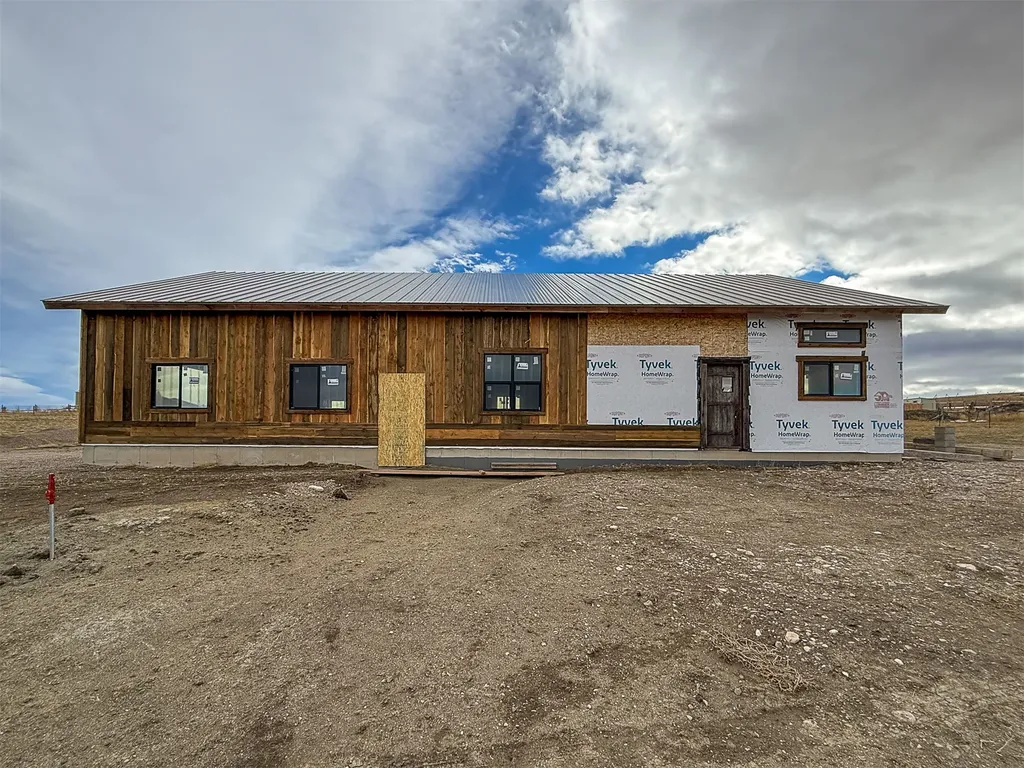 1371 Whoop Up Trail Augusta MT 59410