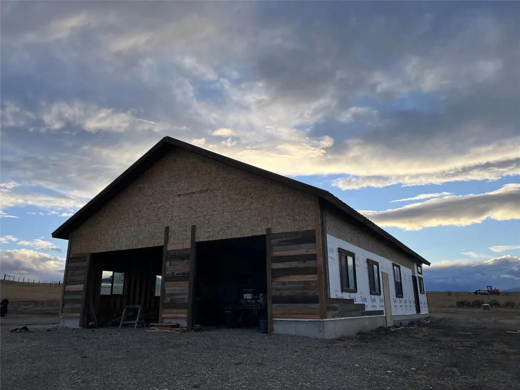 1371 Whoop Up Trail Augusta MT 59410