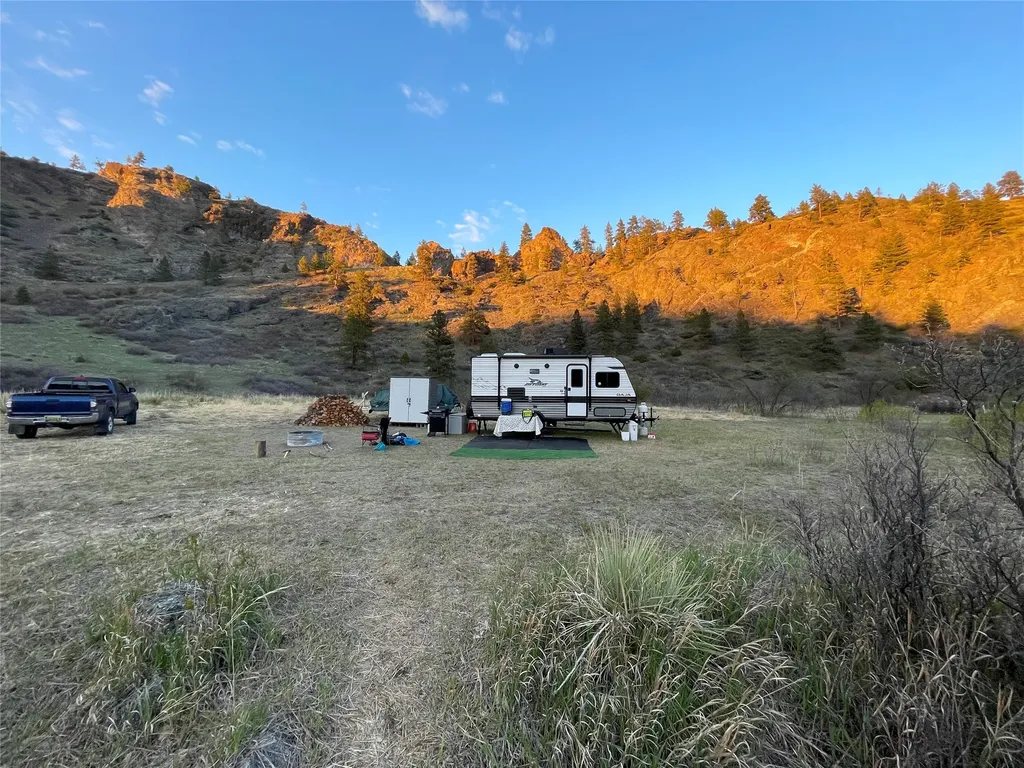 20 Eagle Rock Lane Cascade MT 59421