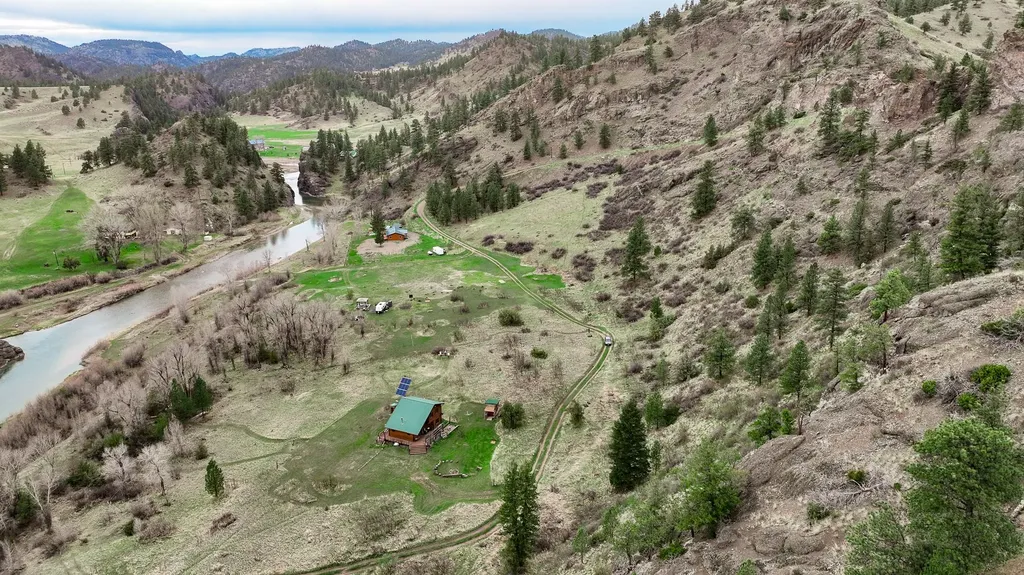 20 Eagle Rock Lane Cascade MT 59421