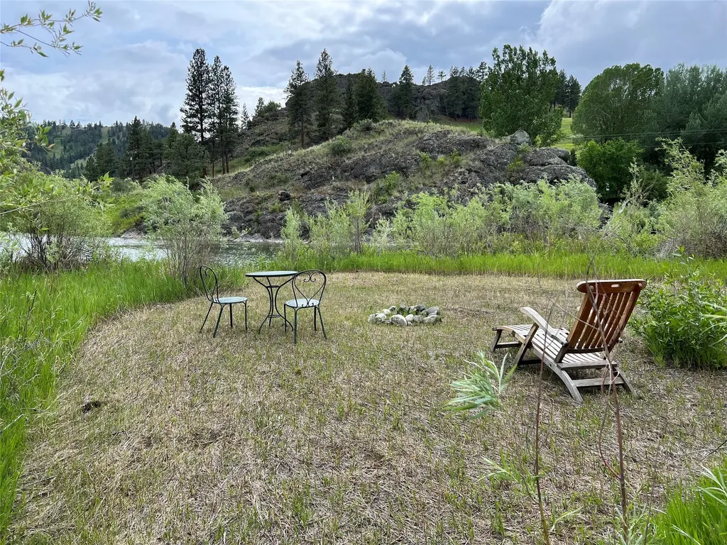 20 Eagle Rock Lane Cascade MT 59421