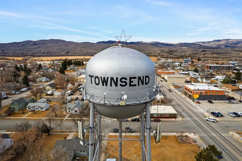 133 S Oak Street Townsend MT 59644
