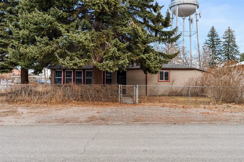 133 S Oak Street Townsend MT 59644