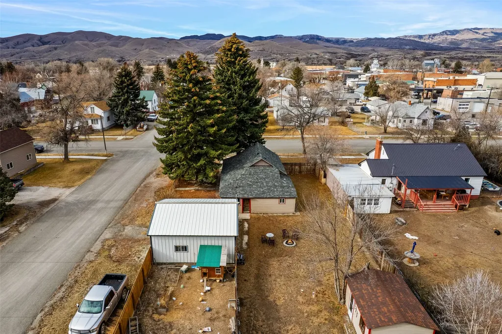 133 S Oak Street Townsend MT 59644