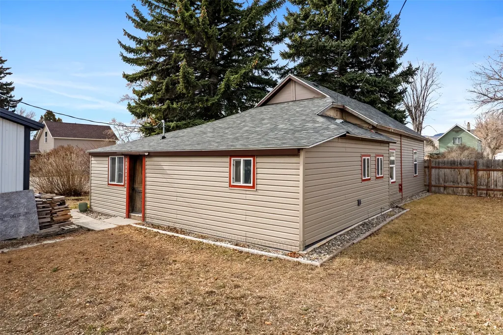 133 S Oak Street Townsend MT 59644