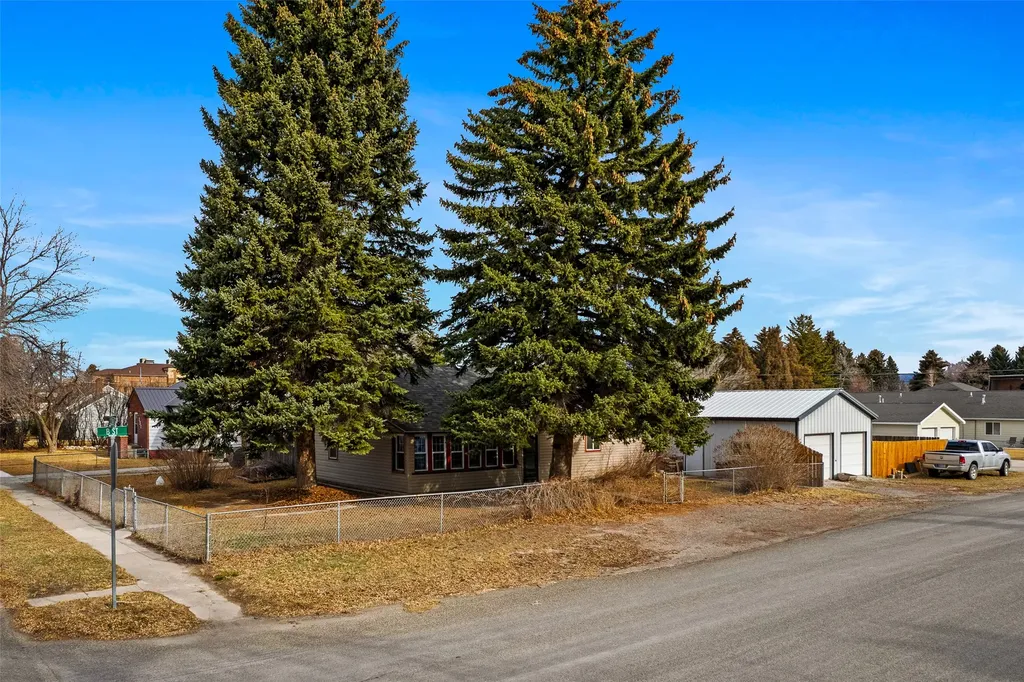 133 S Oak Street Townsend MT 59644
