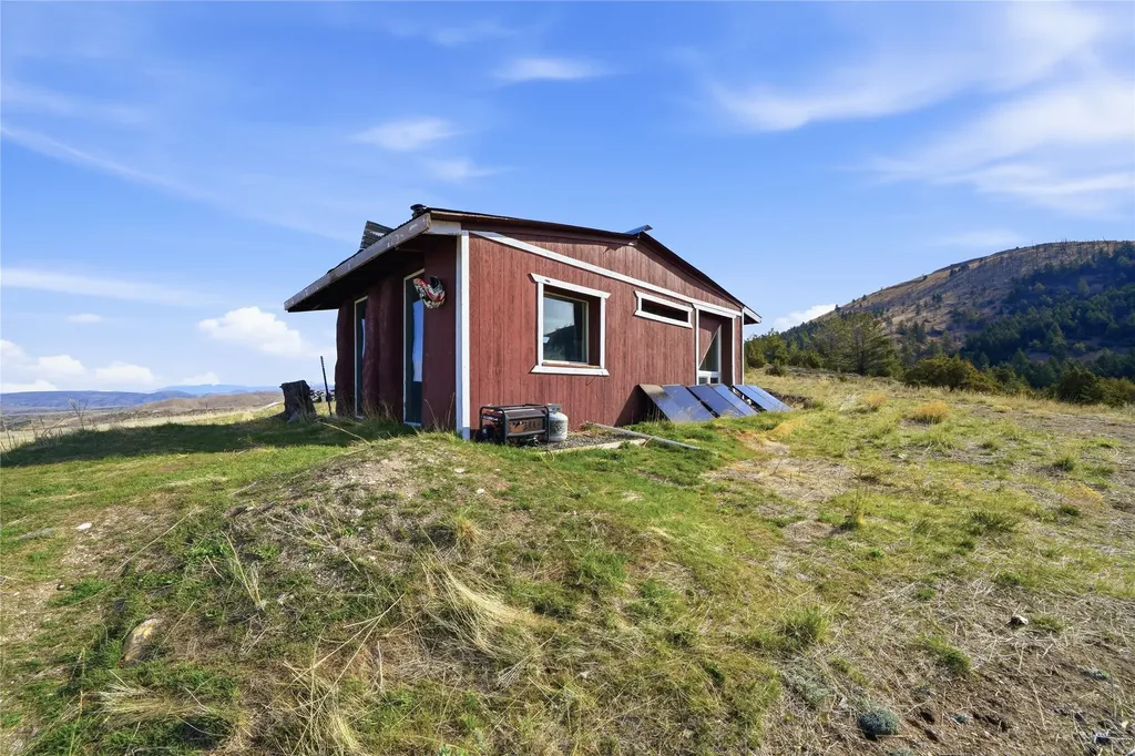 112 Lone Wolf Trail Three Forks MT 59752