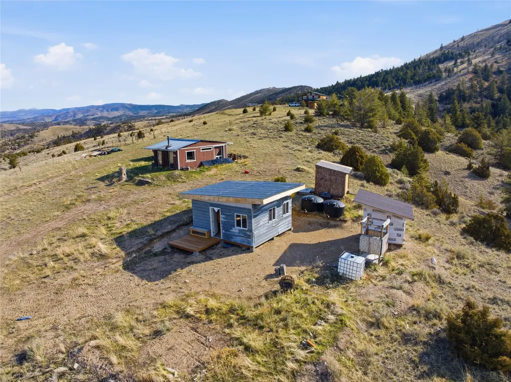 112 Lone Wolf Trail Three Forks MT 59752