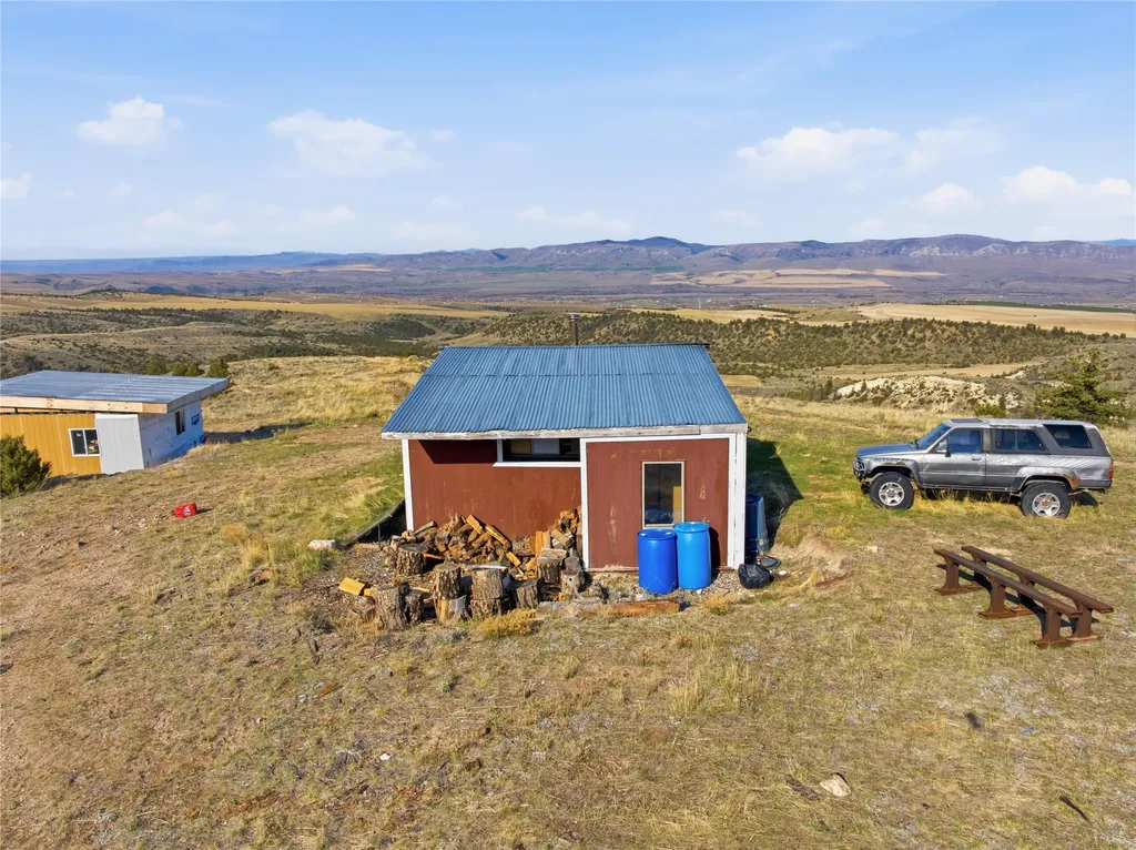 112 Lone Wolf Trail Three Forks MT 59752