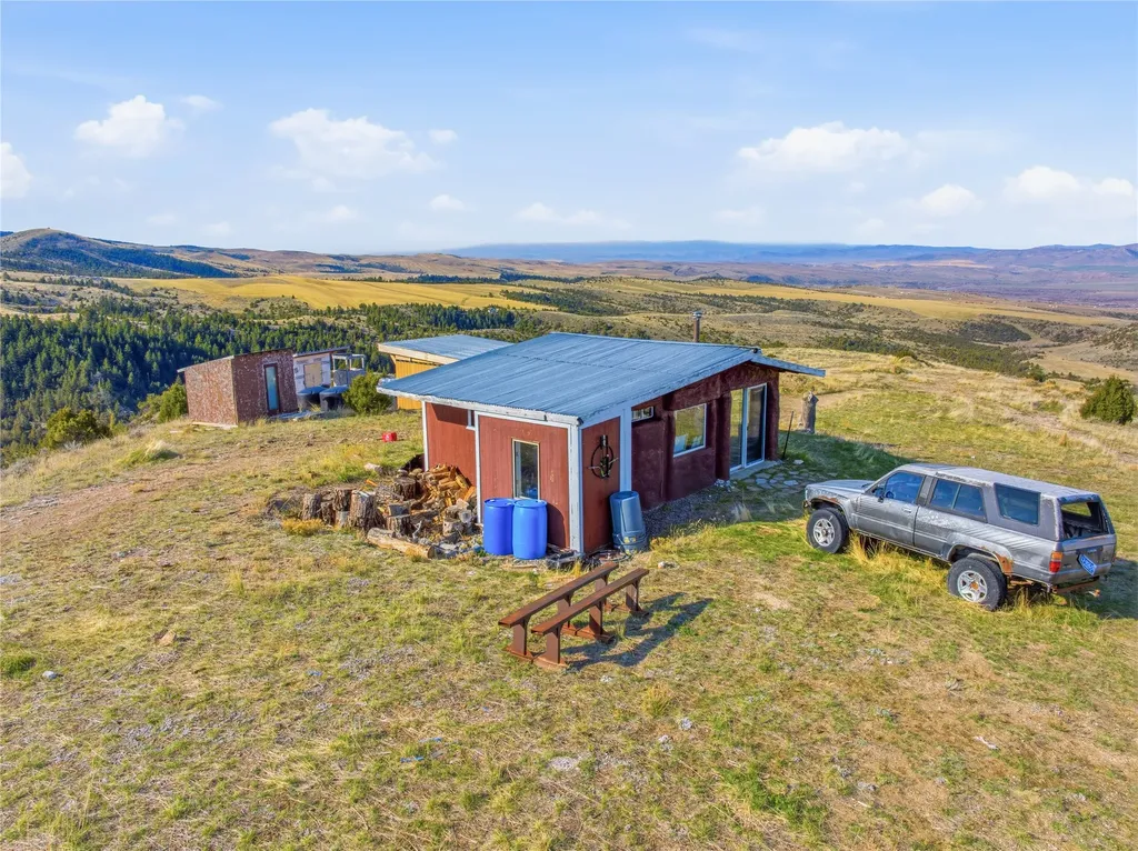 112 Lone Wolf Trail Three Forks MT 59752