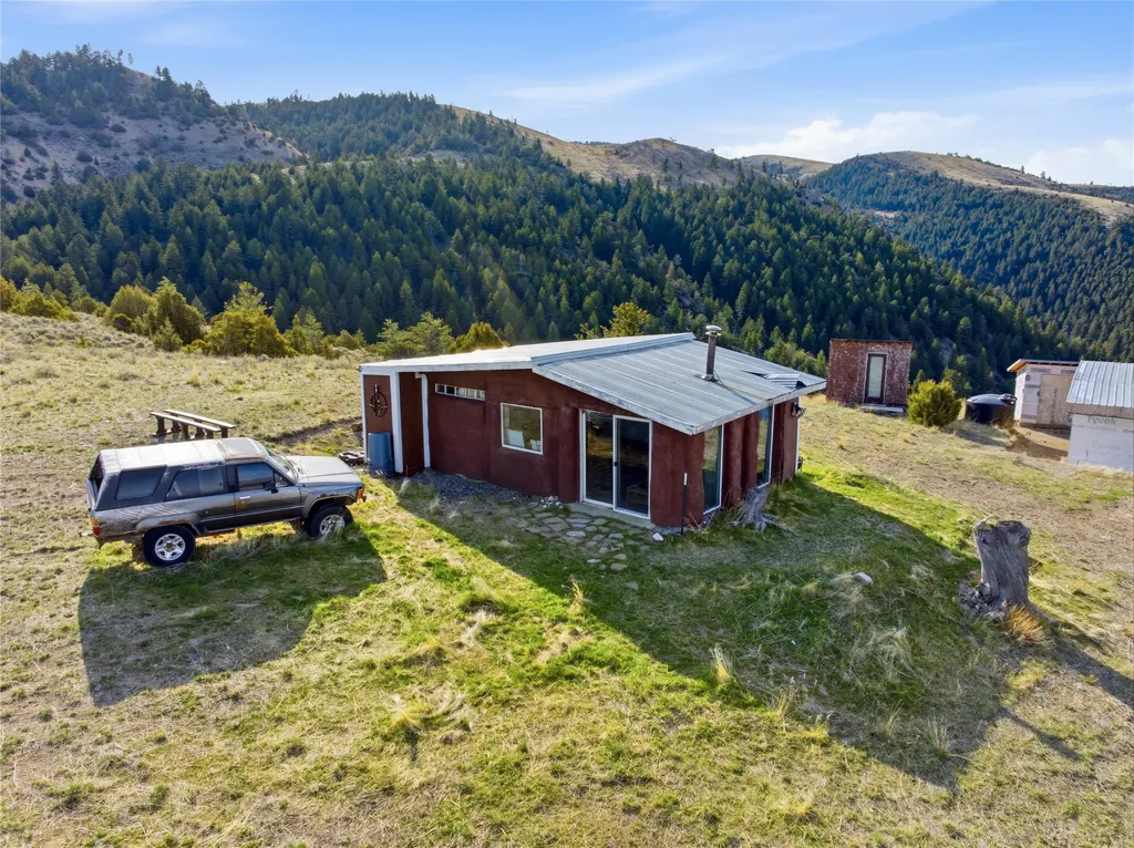 112 Lone Wolf Trail Three Forks MT 59752