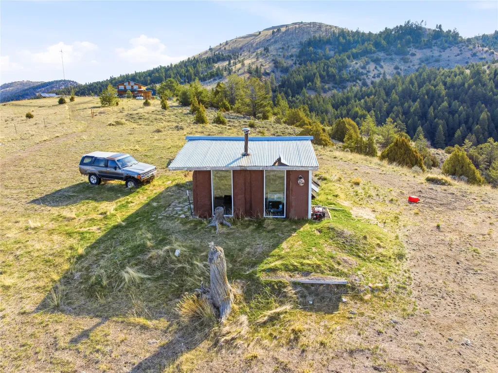 112 Lone Wolf Trail Three Forks MT 59752
