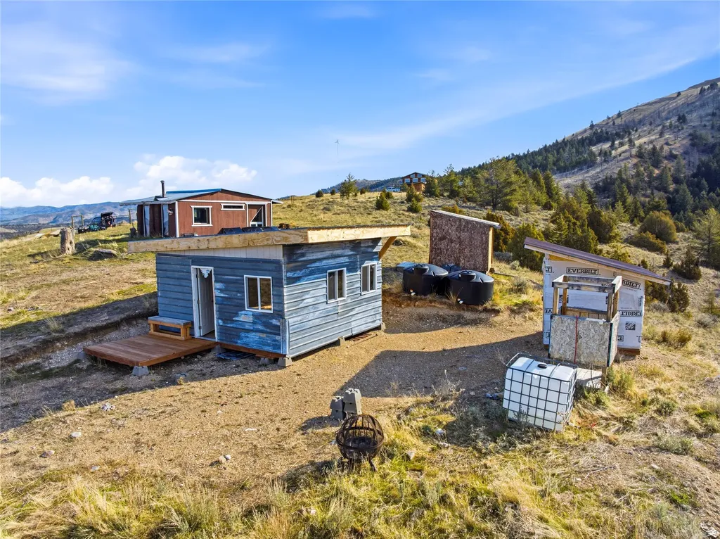 112 Lone Wolf Trail Three Forks MT 59752