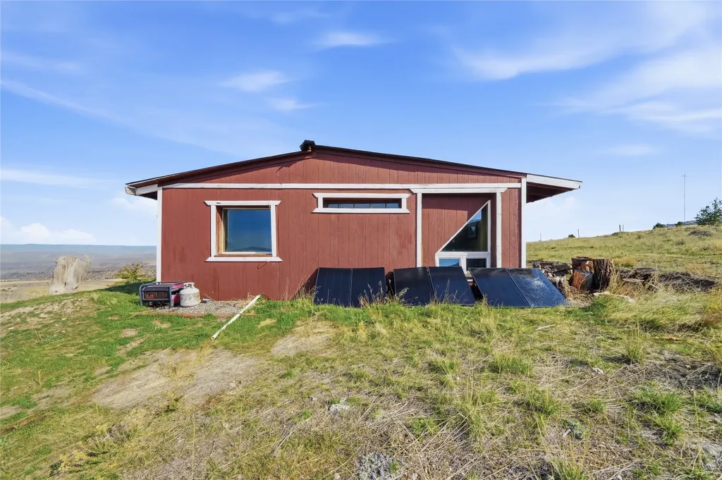 112 Lone Wolf Trail Three Forks MT 59752