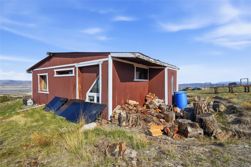 112 Lone Wolf Trail Three Forks MT 59752