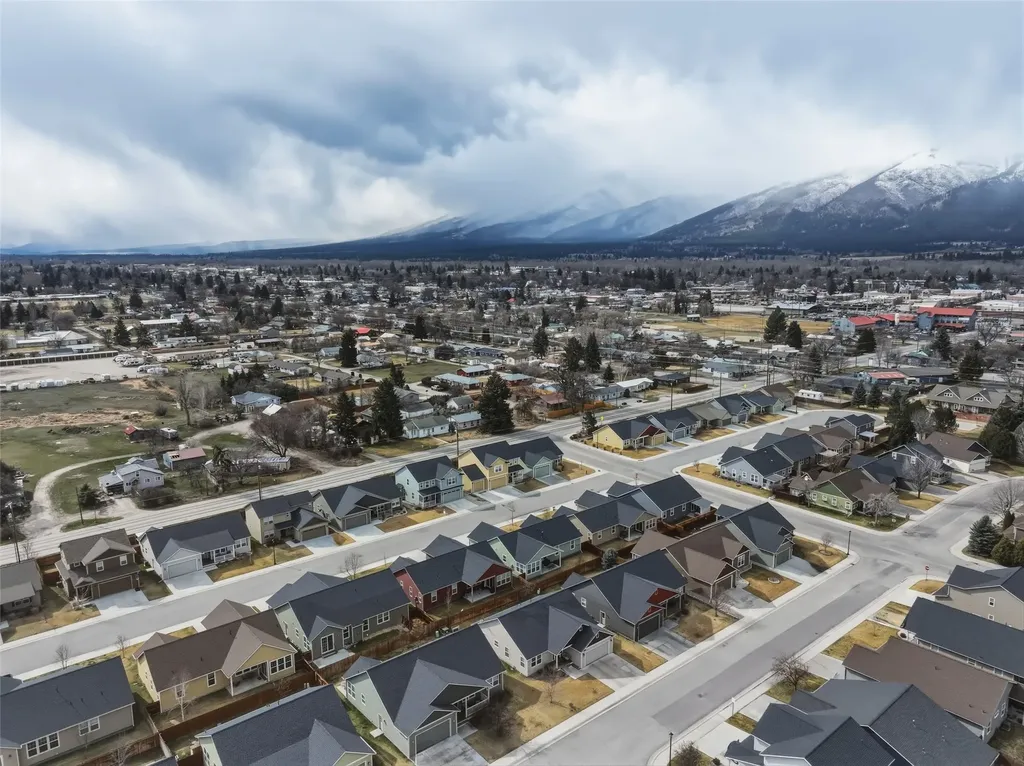 109 Rosemary Lane Hamilton MT 59840