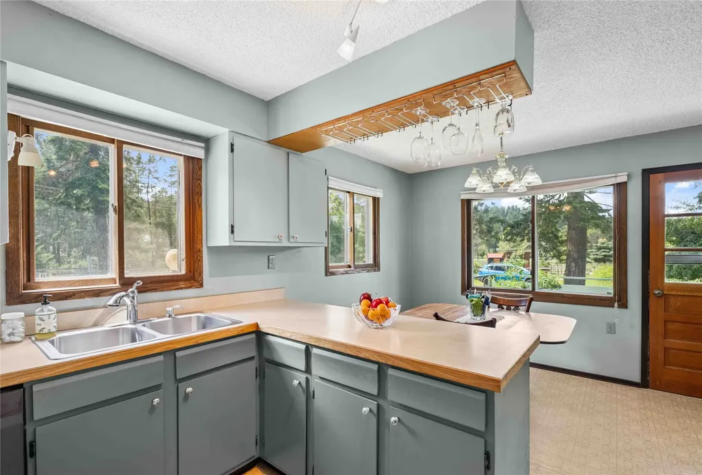 1785 Hodgson Road Whitefish MT 59937