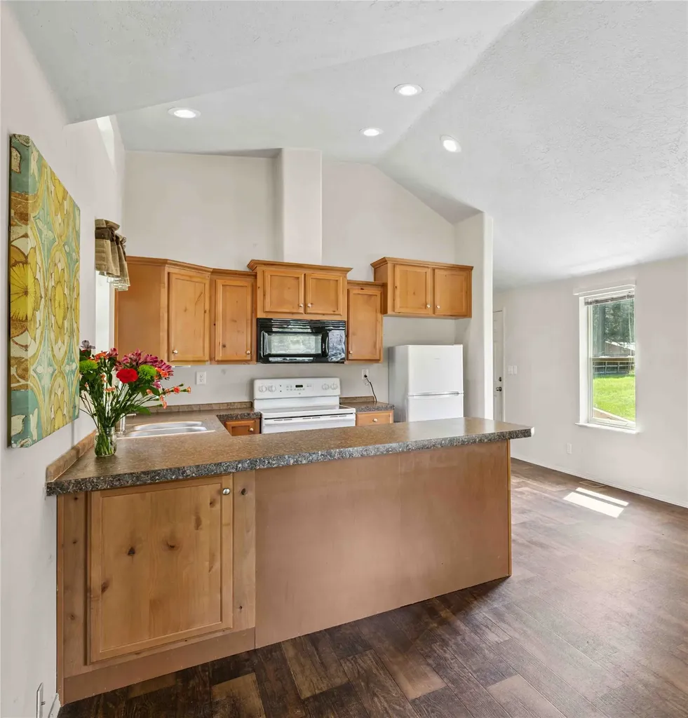 1785 Hodgson Road Whitefish MT 59937